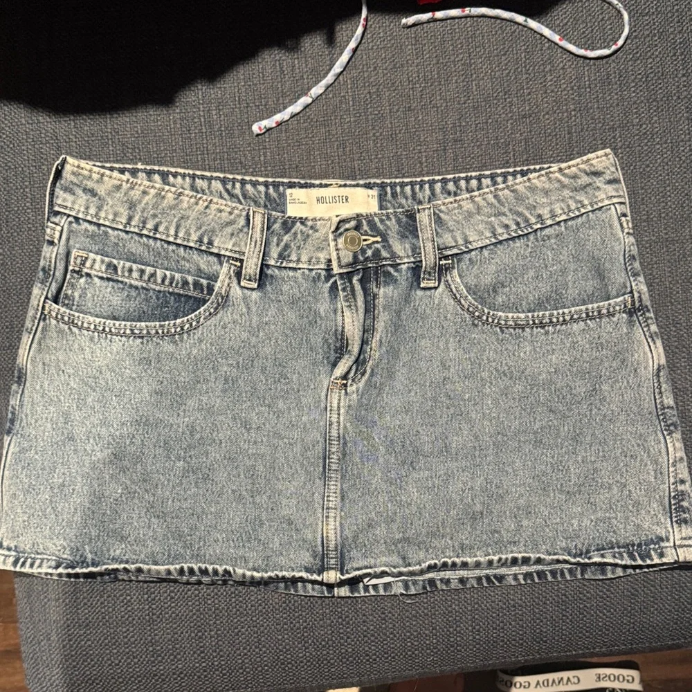 Hollister Faded Blue Denim Mini Skirt - Picture 1 of 2